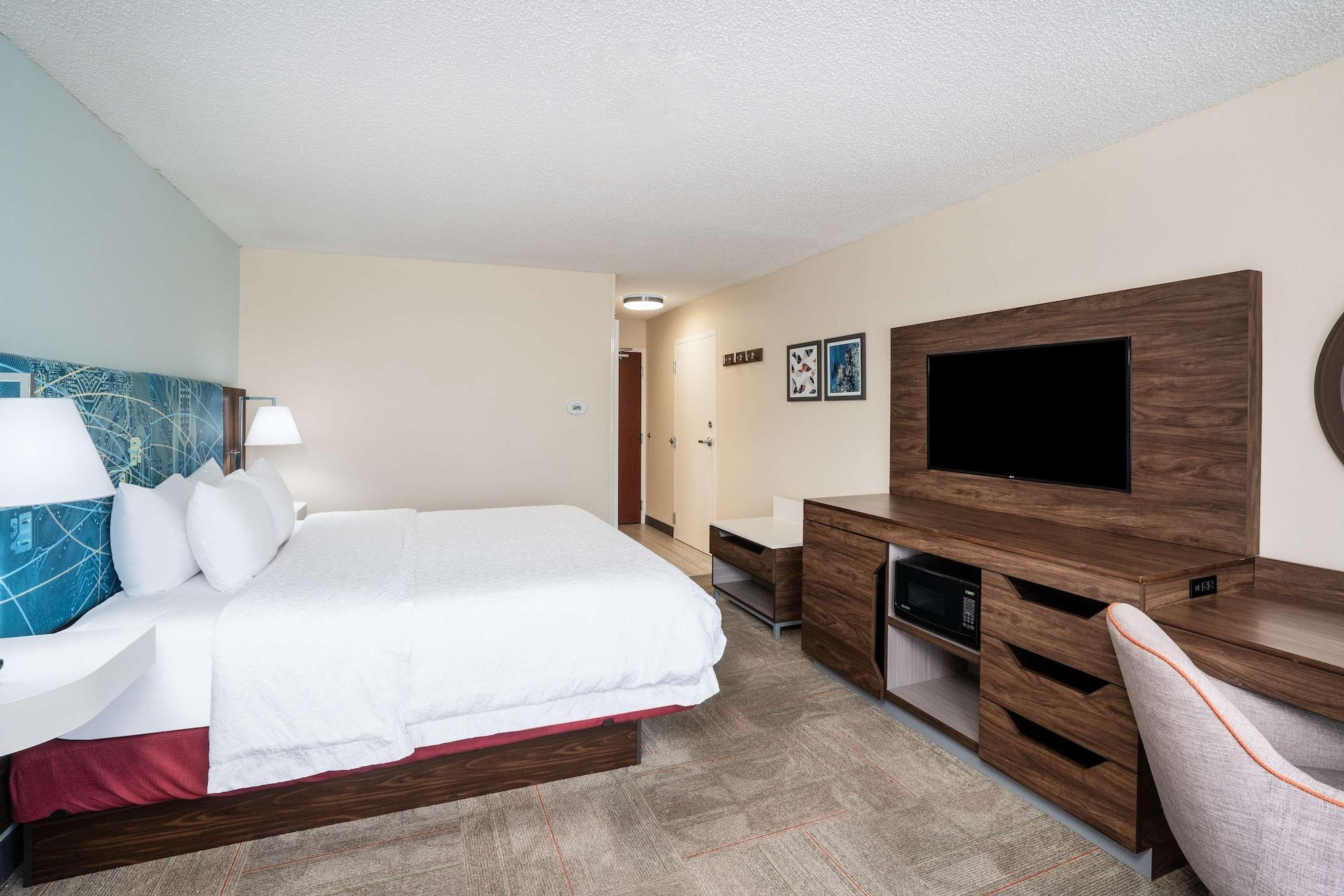 Hampton & West 3* Little Rock