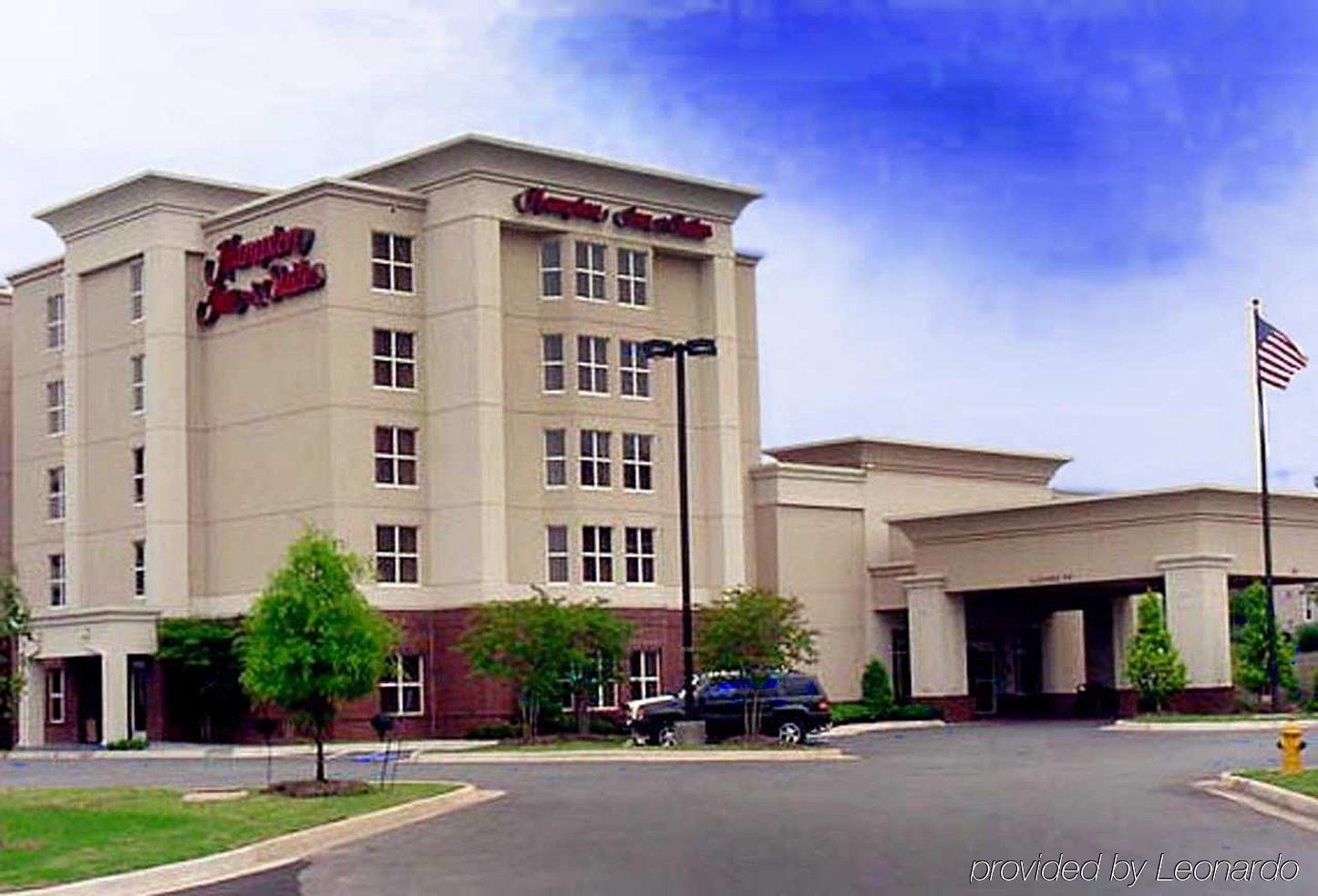 Hotel Hampton & West