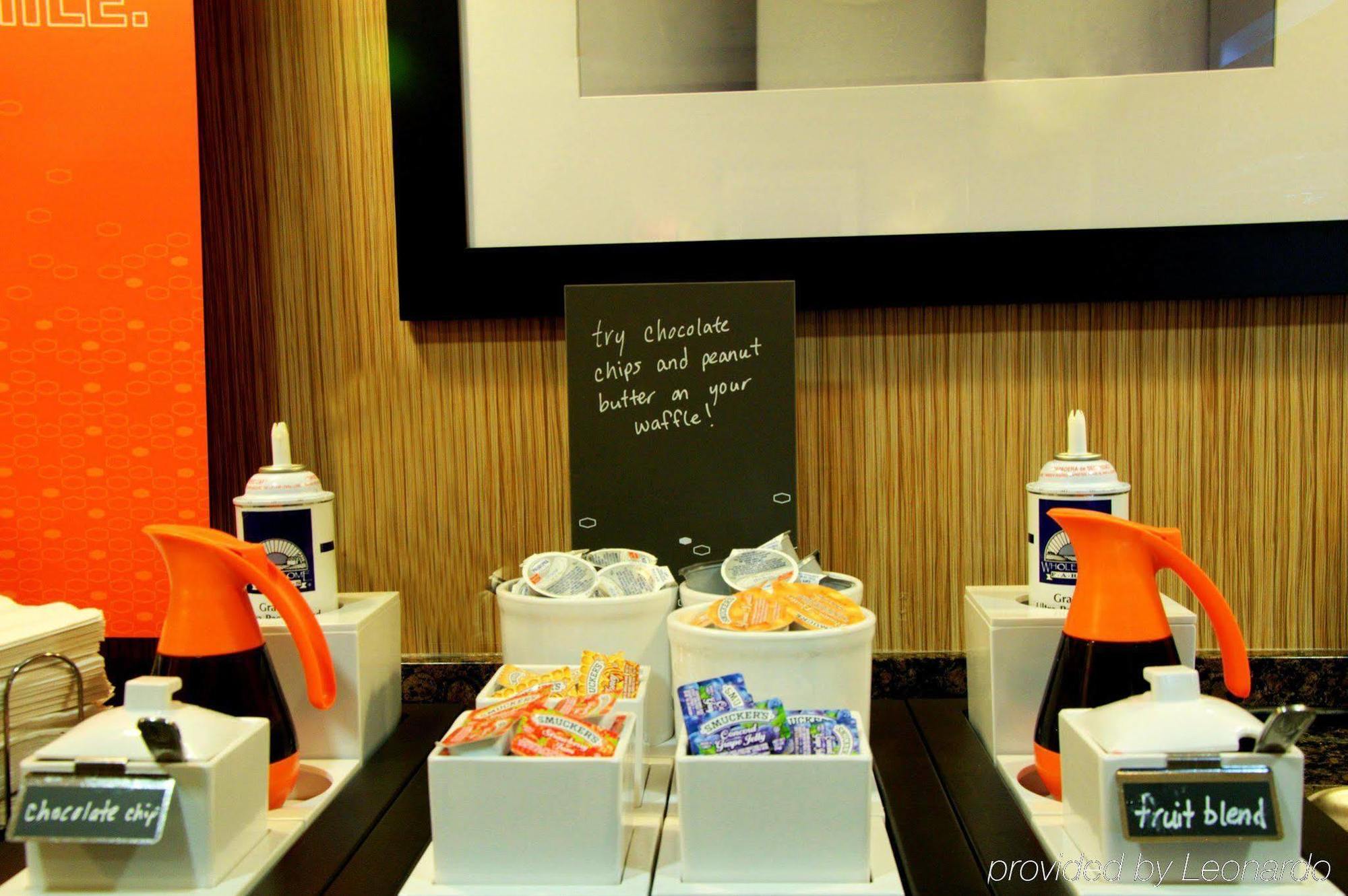 Hotel Hampton & West 3*