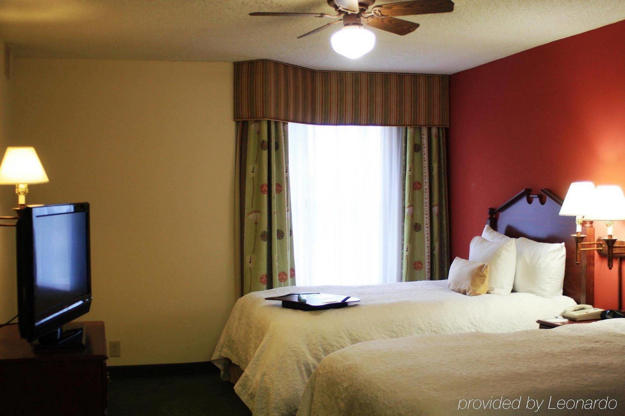 Hotel Hampton & West Little Rock