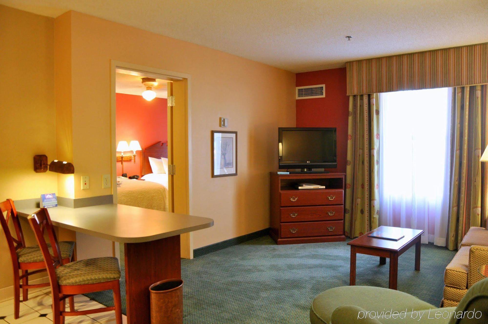 Hotel Hampton & West Little Rock